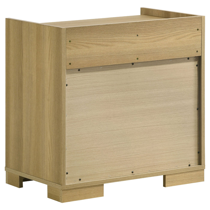 Hyland 4 & 5 Piece Bedroom Set E.King & Queen - Imperial Furniture (Las Vegas, NV) - Multi Location