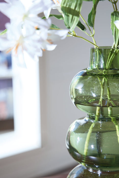 Renethorne Vase - Imperial Furniture (Las Vegas, NV) - Multi Location