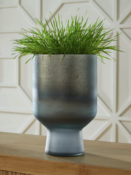 Pennmore Vase - Imperial Furniture (Las Vegas, NV) - Multi Location
