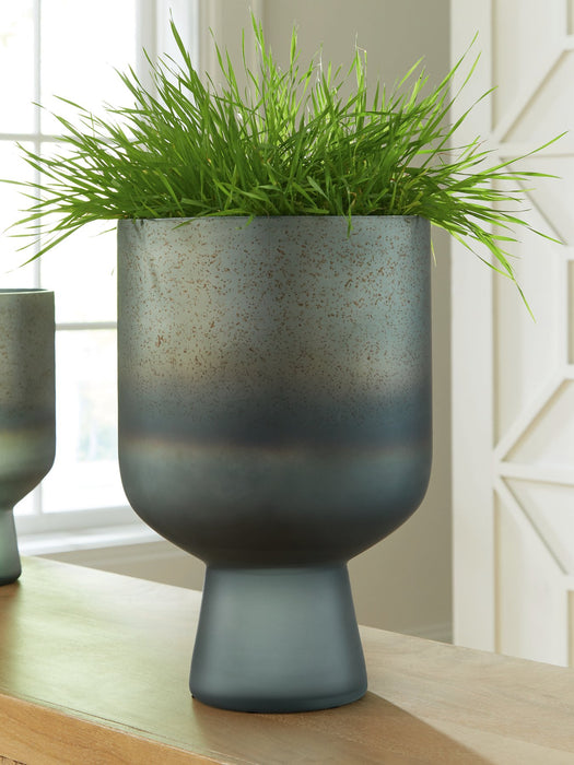 Pennmore Vase - Imperial Furniture (Las Vegas, NV) - Multi Location