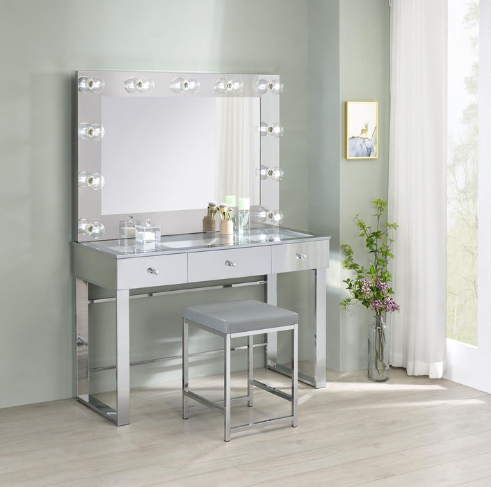 Umbridge Upholstered Square Padded Cushion Vanity Stool - Imperial Furniture (Las Vegas, NV) - Multi Location